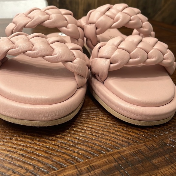 SEYCHELLES Golden Coastal Sandals - Picture 4 of 10